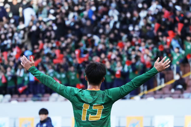 约罗在接受 约罗在接受